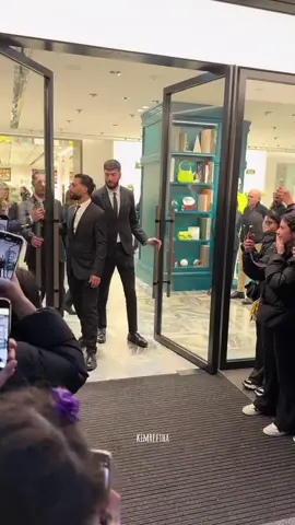 dia benar benar tuan muda🥰#seokjin #kimseokjin #btsjin #milanfashionweek #gucci 