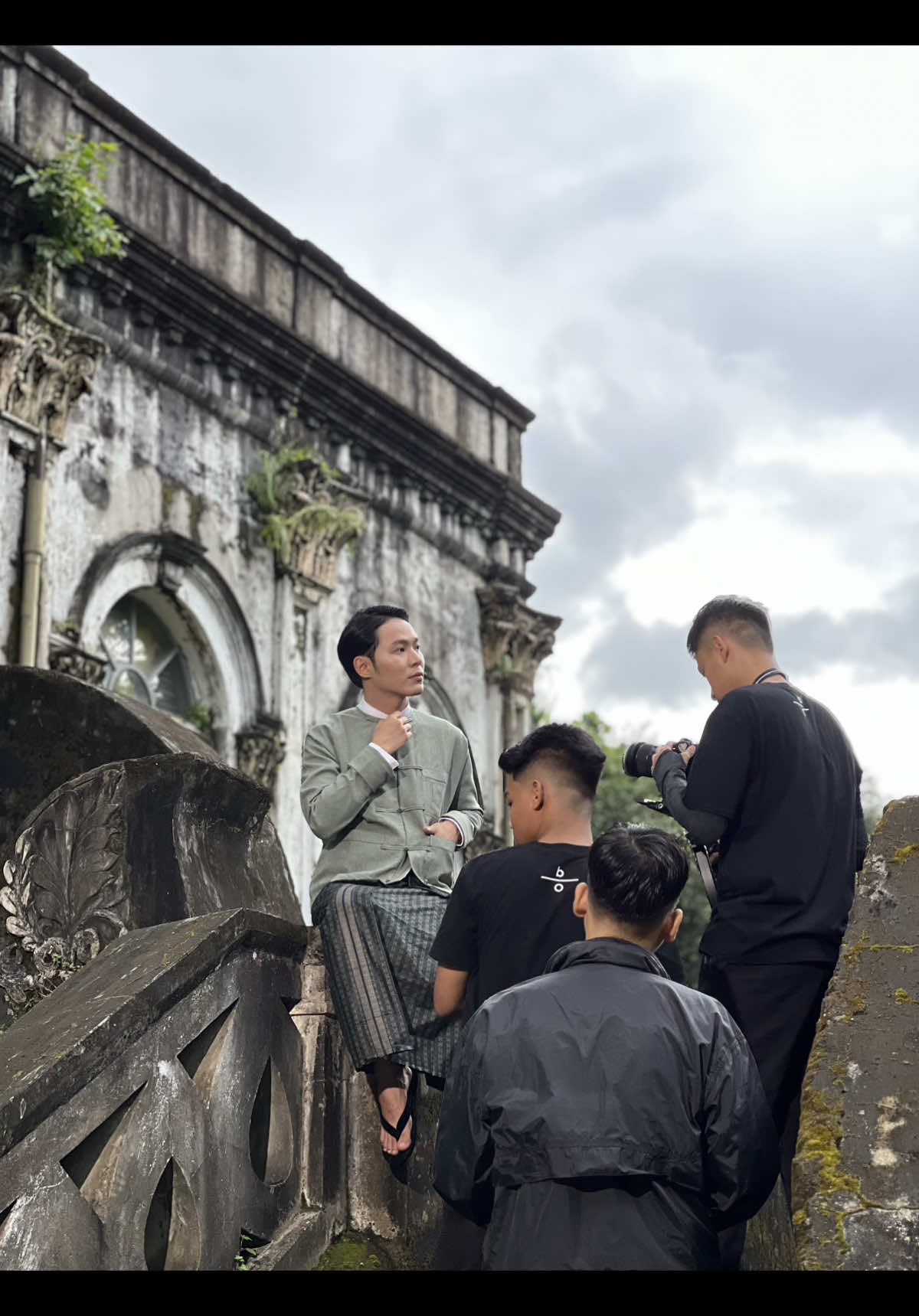 ဓလေ့ ရိုက်ကွင်းနောက်ကွယ်ဝယ် 📸 #aungzayyaminhtin #azymh #viral #trending #Foryou 