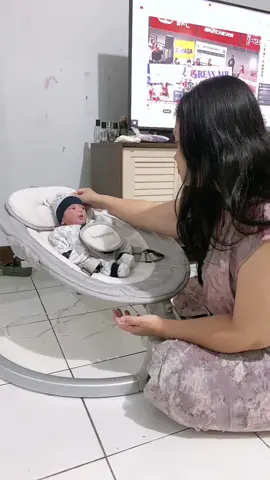 Bukan cuma pelembab !! Bumil busui wajib punya...  #bukancumapelembab #terusmenemani #bumilhappy #bumilsehat #bka #nippleserum #trimester2 #trimester3 #trimester1