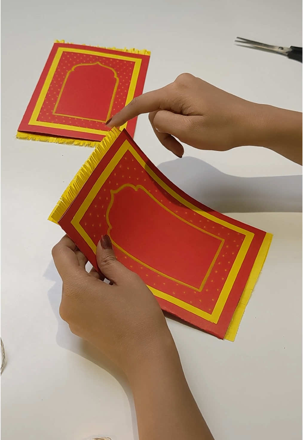 ✨ DIY Praying Mat Greeting Card ✨ Create a beautiful handmade prayer mat card 🕌 with this easy DIY tutorial! Perfect for Ramadan, Eid, or any special occasion to gift your loved ones. 🎁💖 🌟 Materials Used: ✅ Colored paper ✂ ✅ Markers & glue 🎨 #diycard #prayingmat #muslimgifts #islamicart #ramadankareem #papercraft #handmadecard 