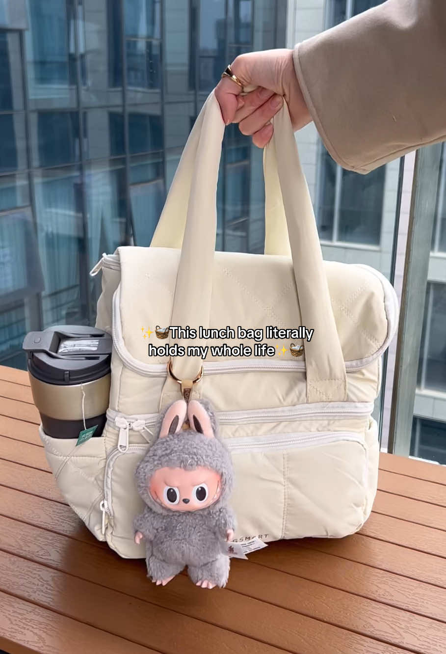 Shop now in 4 different colors 🤎🖤🤍💝 It makes me feel like I’m the cutest one in office 🧺#bagsmart #organize #easter #bags #0205 #springbreak #newin #lunchbag 