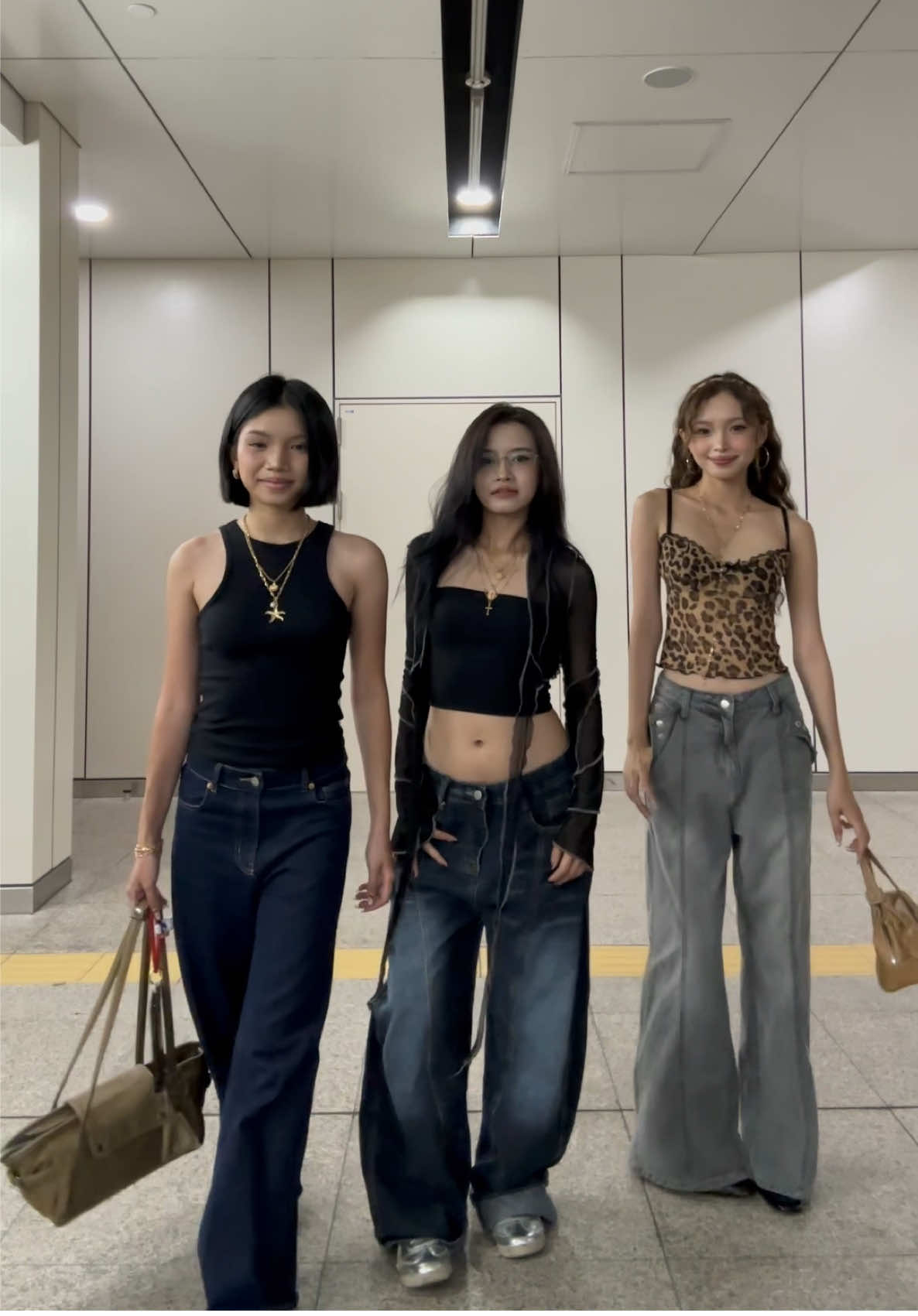 Hội mê quần jeans🥰 #xuhuong #fitcheck 