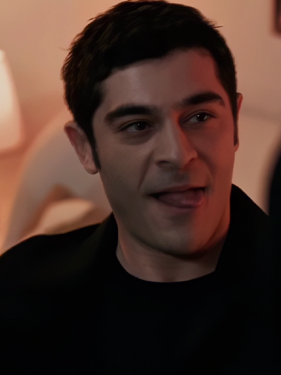 он в этой серии буквально 🤭 #турецкиесериалы #birgecemasalı #ночнаясказка #burakdeniz 