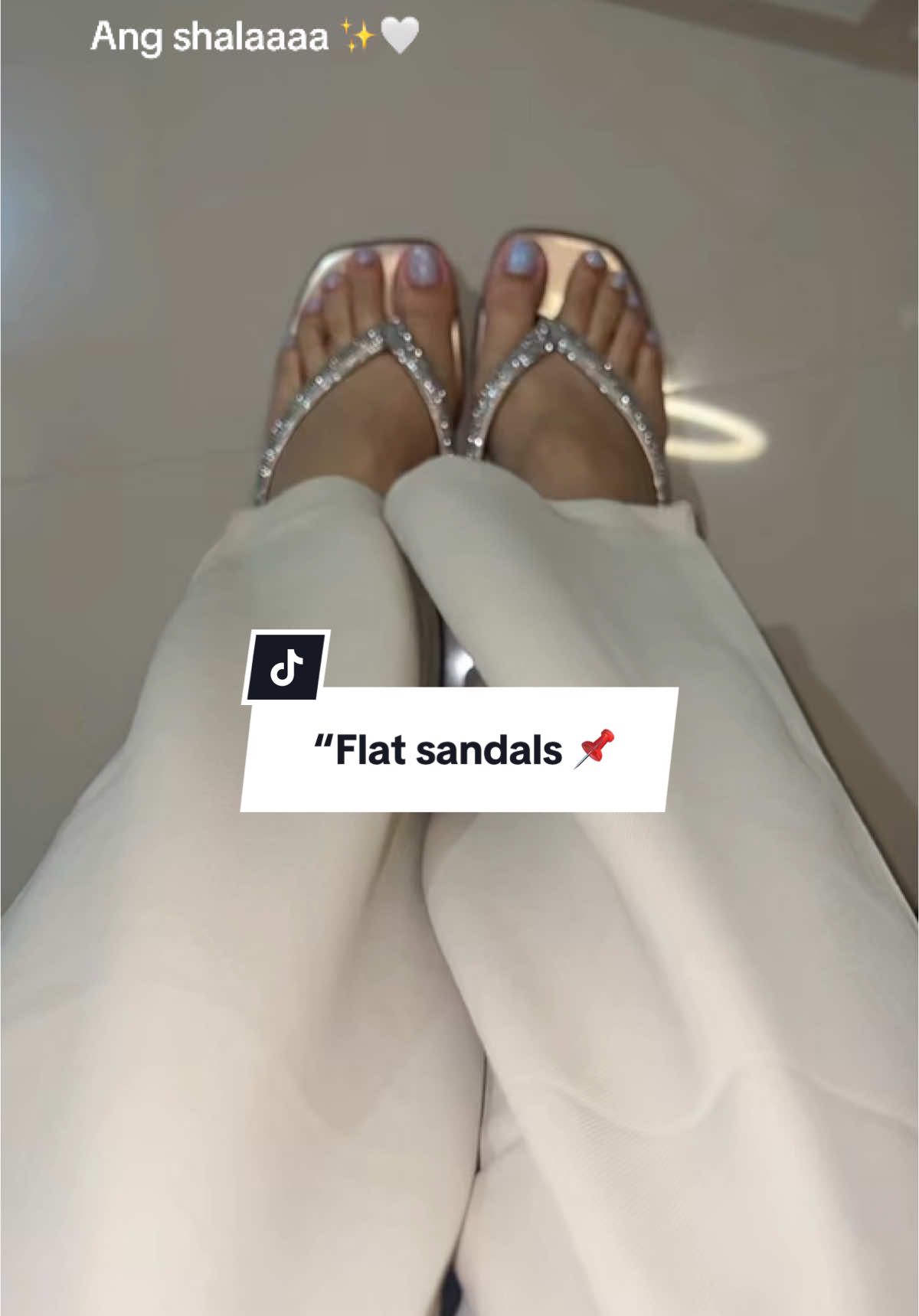 Very demure ang atake ✨😩🤍 #fyp #demuretrend #flatssandals 
