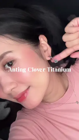 Anting clover gemess ✨ - #antingclover #clover #antingtitanium #antingantikarat #perhiasantitanium #antingaesthetic #qianashafa #earrings 