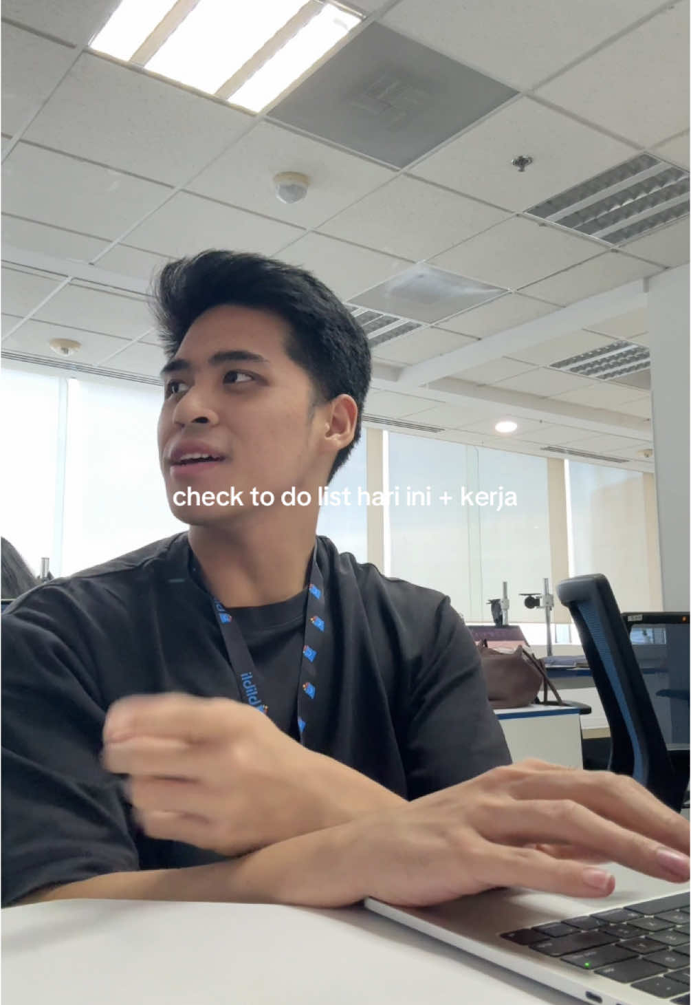 dari financing company pindah ke ecommerce company😬 #intern 