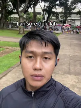 Jajan berkedok lari #lapanganbantengjakarta 