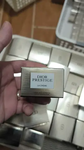 Dior Prestige La Creme Haute Reparations Intensive Repair Cream 5ml- Travel Size code：3348901510431 #Dior #wholesale  #beauty wholesale #beauty sample