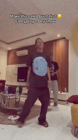 😂