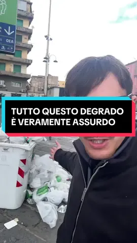 TUTTO QUESTO DEGRADO È VERAMENTE ASSURDO  #neipertee #Napoli #vergogna #cultura 
