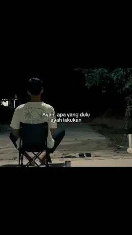 dulu ayah sering duduk depan teras rumah sekarang aku faham,makan dibalik semuanya . #storywa #storytime #Aastorywa444 #fyp #viral #CapCut 