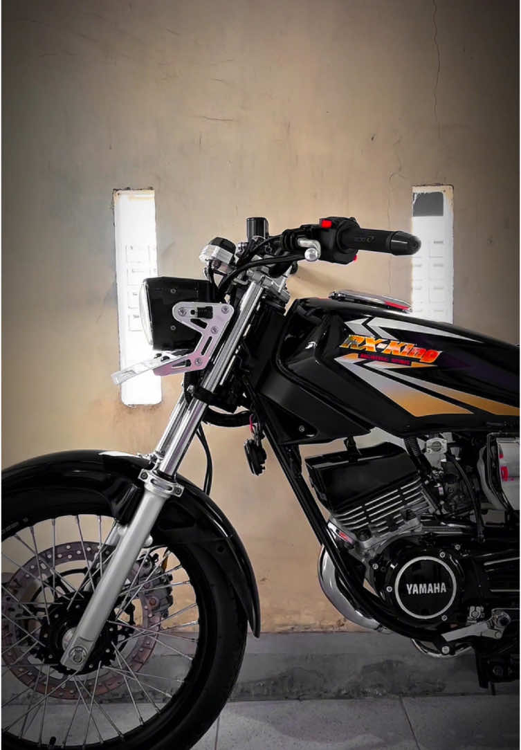 Inilah idaman hatiku 🔥 #rxking #2taklovers #rxkinghijaubotol #kinggreen #CapCut #stangrxking #rxkingindonesia #yrki #kinglovers #2tak #rxking2002 #kingganteng #fyp 