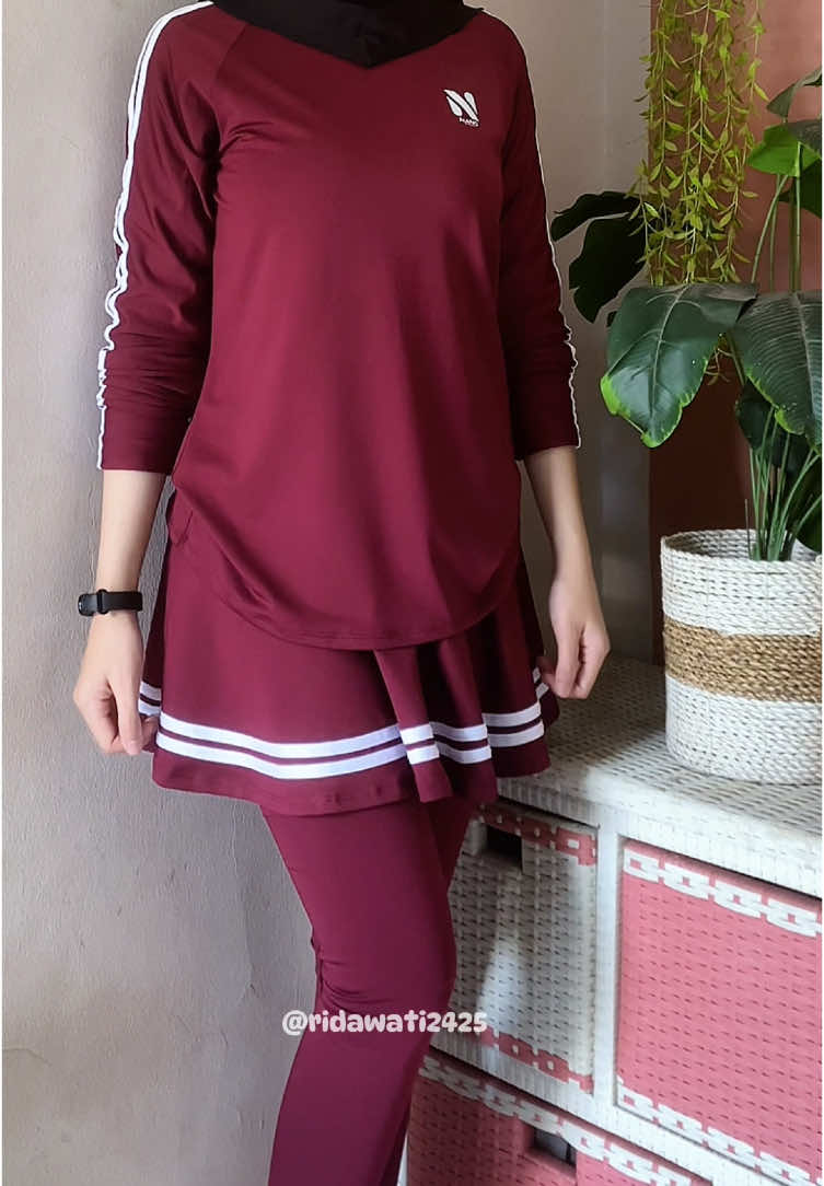 Wana burgundy bikin cerah🫶🏻 di live aku harga diskon🫶🏻🎀 #setelanolahraga #setelanwanita #setelansenam #outfitolahraga #outfitgym #ootdolahraga #bajuolahraga #bajugym #jerseyolahraga 