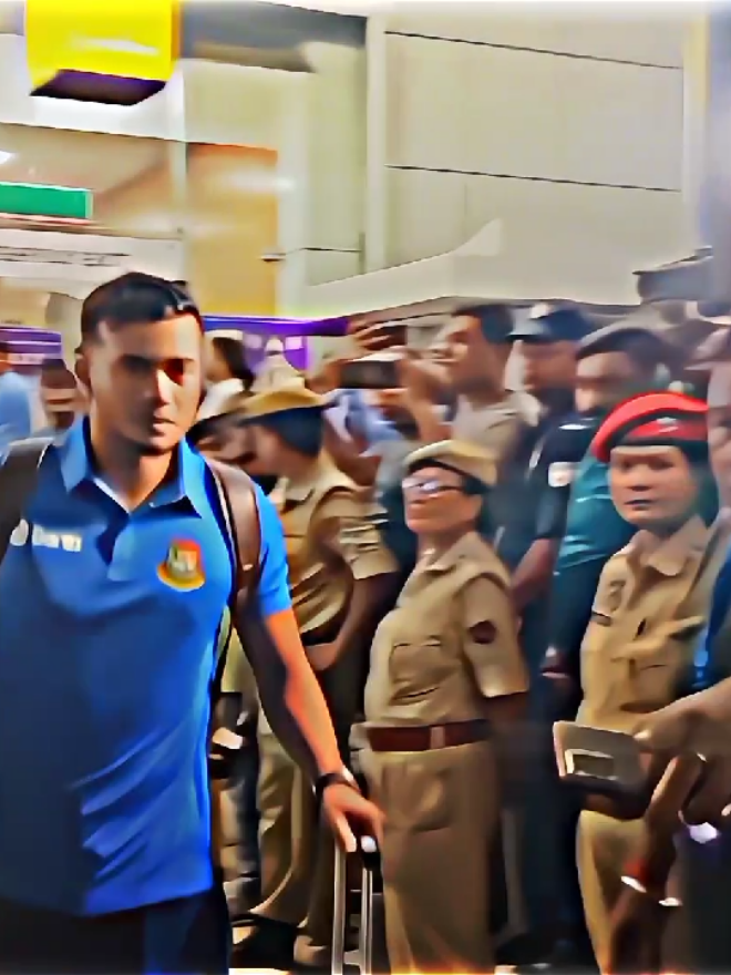 সপ্ন পূরণ করে দেশে ফিরতেছে বাংলাদেশ ক্রিকেট টিম.......❤️😅!! #cricketlover #robi_75 