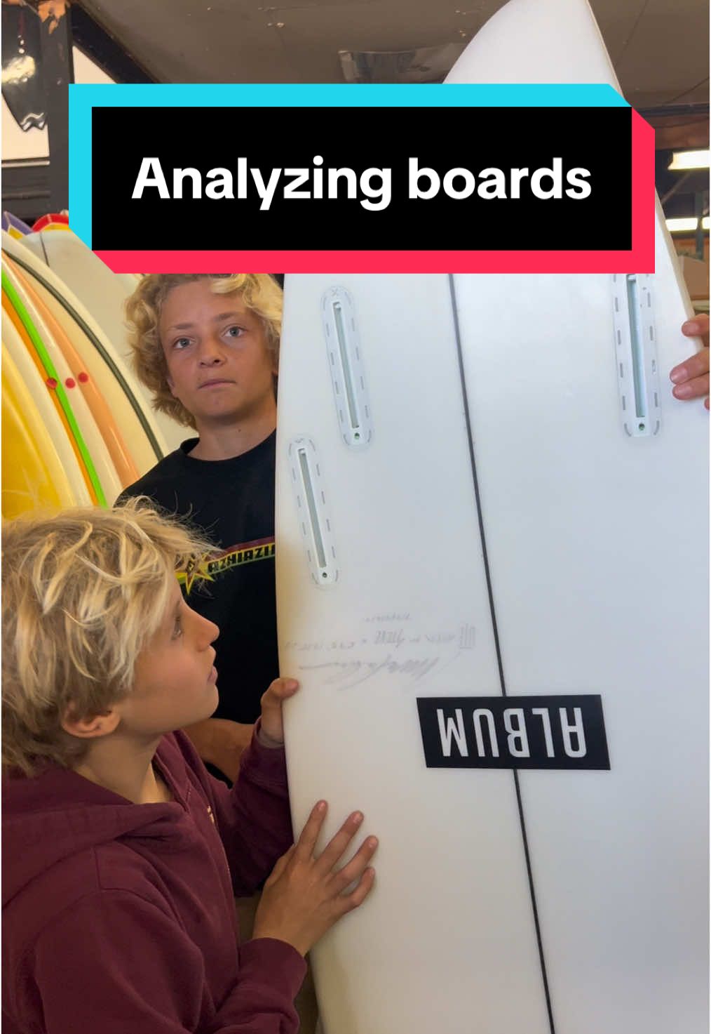 Analyzing boards with Minime #surf #surfing #old #california #usedsurf #cheap #boards #inexpensive #bro #deals