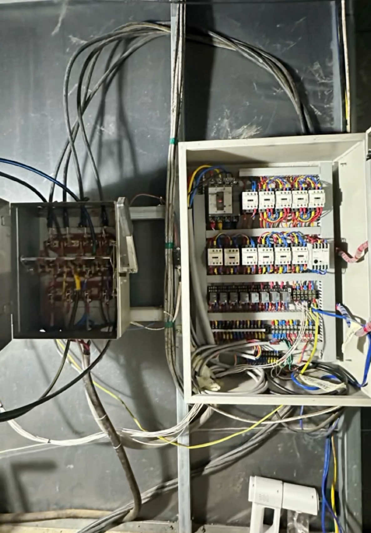Hết lòng hết dạ với khách hàng bởi những thứ mình đem lại cho họ là sự tin tưởng, an tâm, chứ không chỉ là hệ thống hoạt động được. #dalat #FarmIoT #xuhuong #IoT #ductrong #vuonlan 