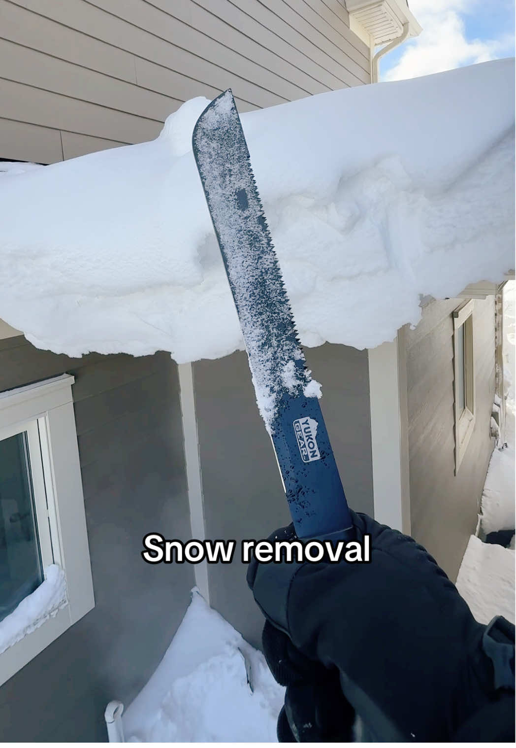 I couldn’t just leave it there all fluffy and hanging over #canada #winter #canadian 