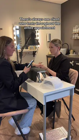 Altijd Die Ene Klant 🙄 #salon #beautystationgroningen #salonviral #funny #humor #nailtech #nails #nailtechlife #nailtiktok #fyp #fy 