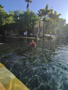 Baddie baddie cocktail o clock #natalienunn #zeusnetwork #fyp #baddiesmidwest 