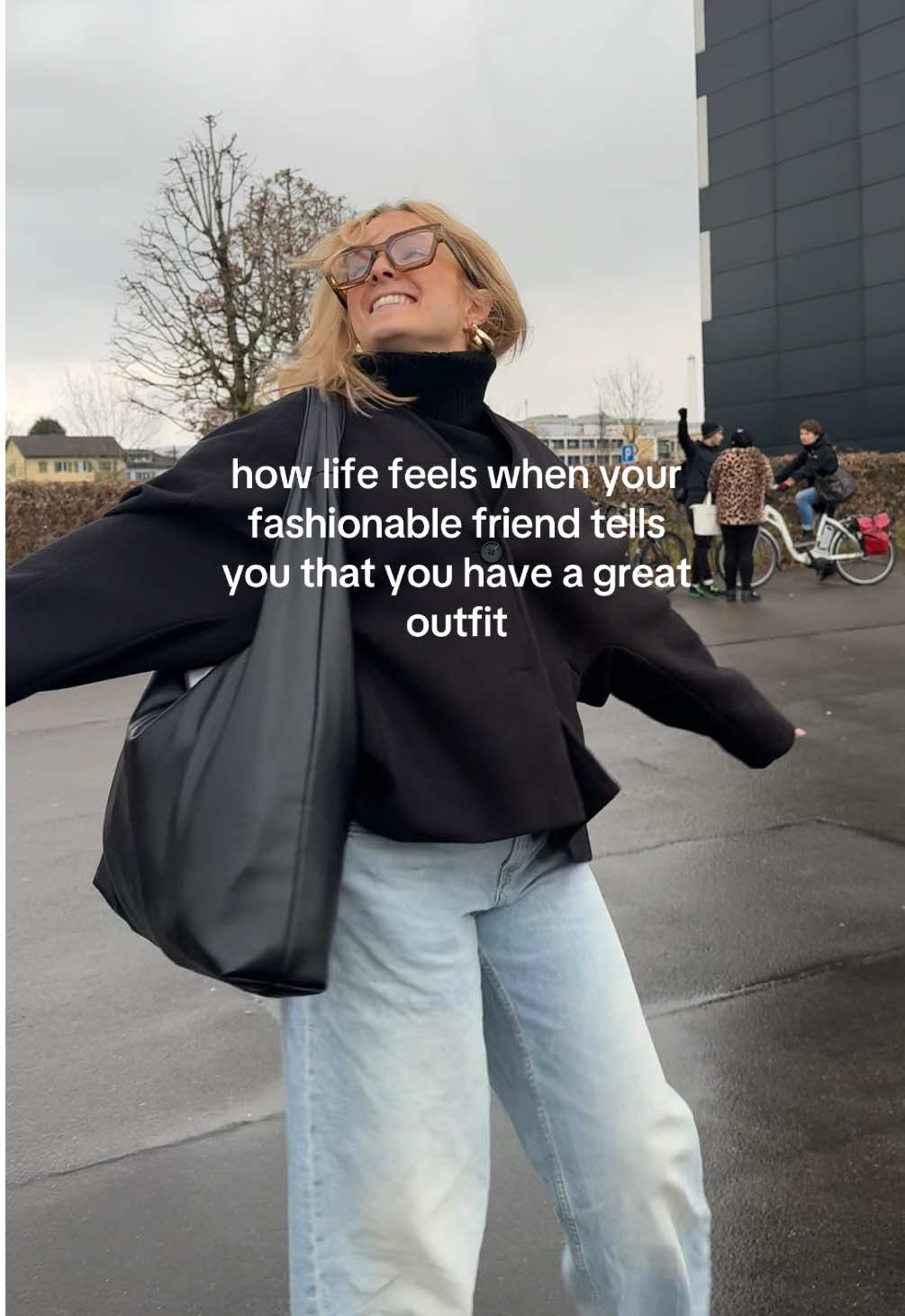 elyy <3 #fashiongirlies #outfitinspo #relatable #friends #friendship #swisstiktoker #switzerland #schwiiz 