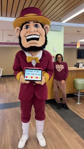 What the iPad says!!❤️💛 #ionauniversity #collegemerchandise #collegefashionista