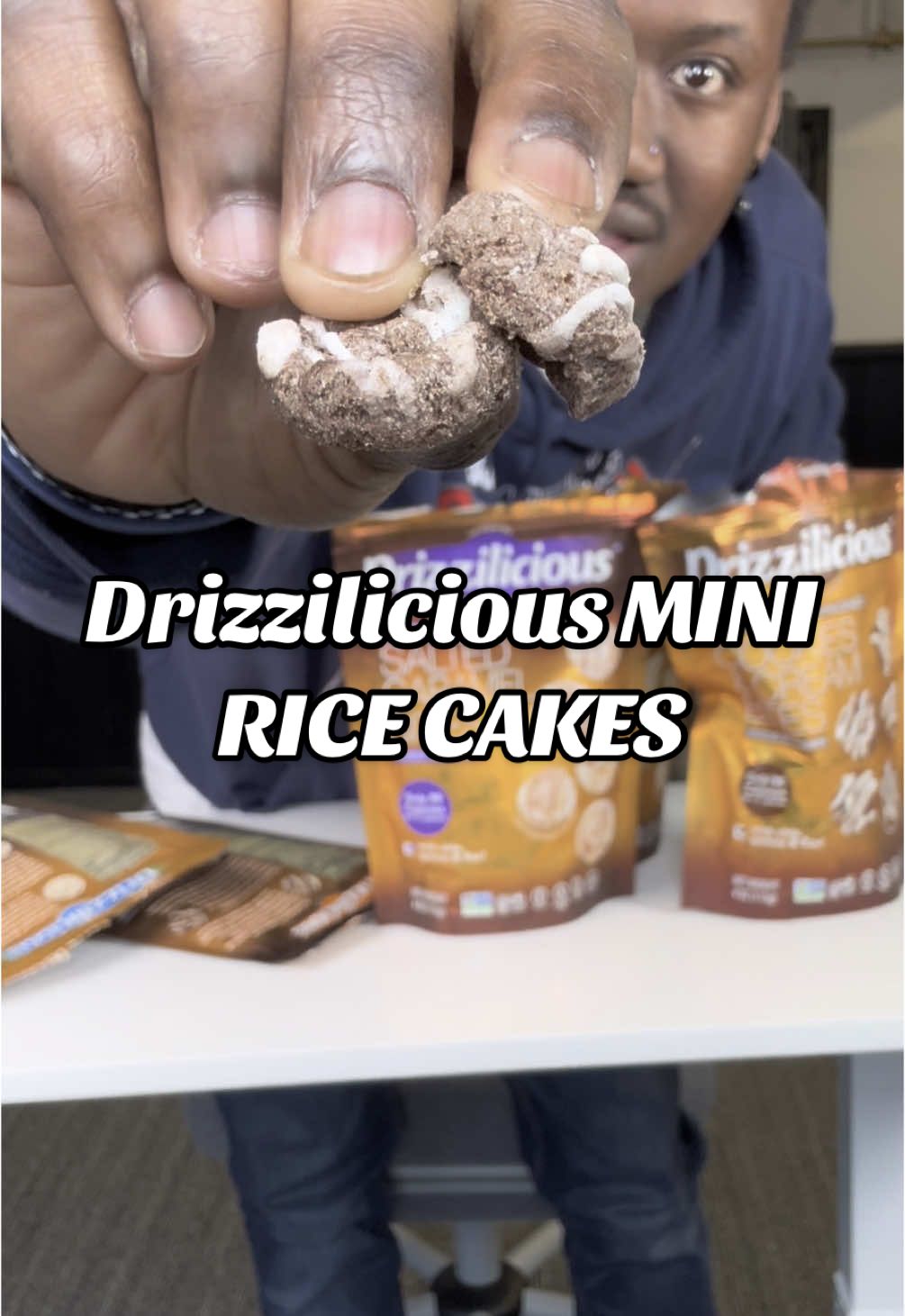Cookies and crème with ice cream is crazy work #drizzilicious #tiktokshoprestock #ricecake #cookiesandcream #februaryfinalpush #g00dsnacks #snacks 