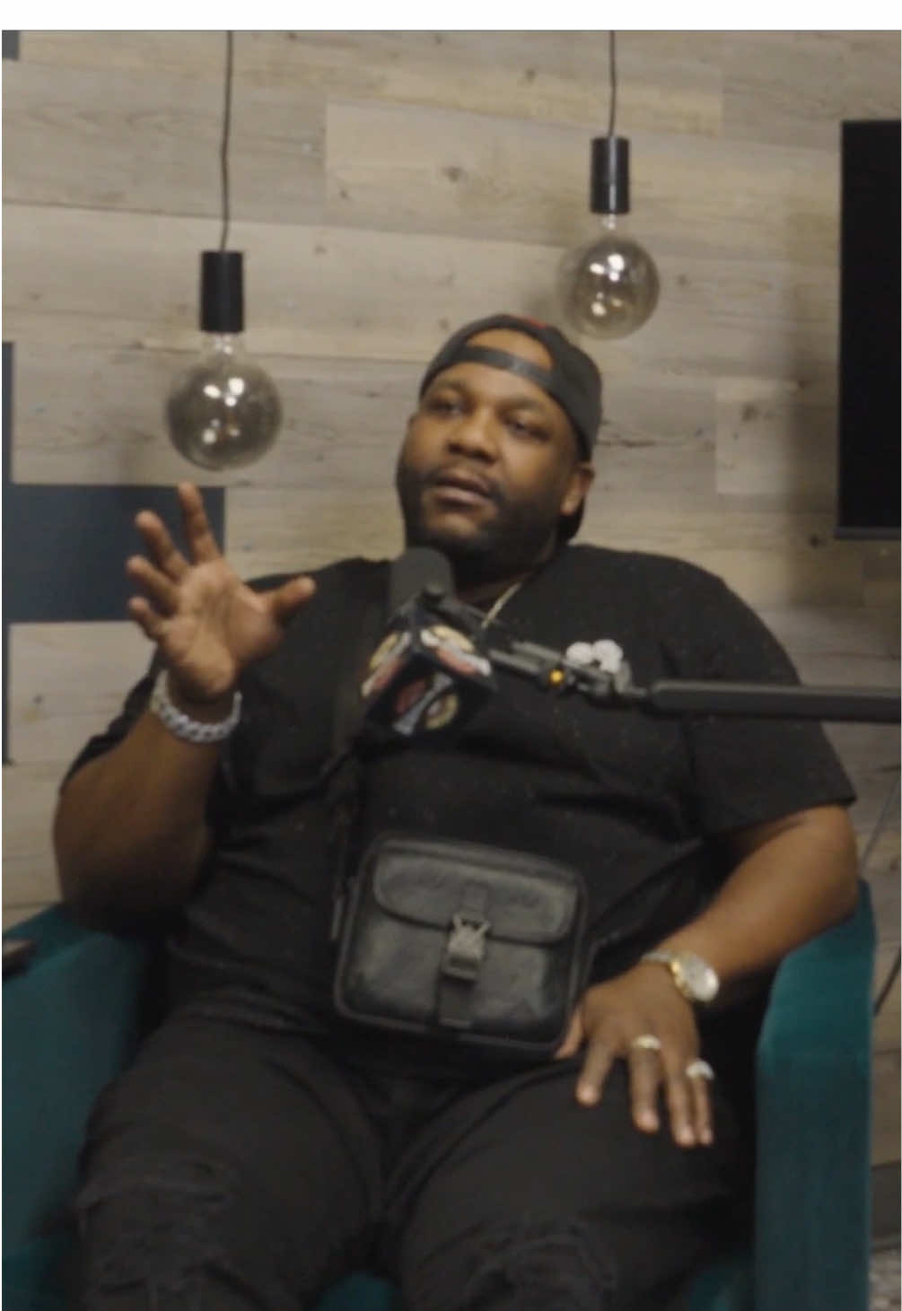 How far would you go to get to a show? Let me tell y’all about a fan in the UK #arealone  New episode of OpinioNated up now on YouTube 🔗 in bio 