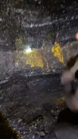 Amazing, butiran emas pada nempel, gold discovery, #mencariemas #tambangemas #lookingforgold #goldseekers #panningforgold #goldpanners #goldmines #goldminers  #findingheirloomtreasures #goingviral #viralvideos #worldofcreators #shortfilms #cartoonfilms #documentaries #goldprospector 