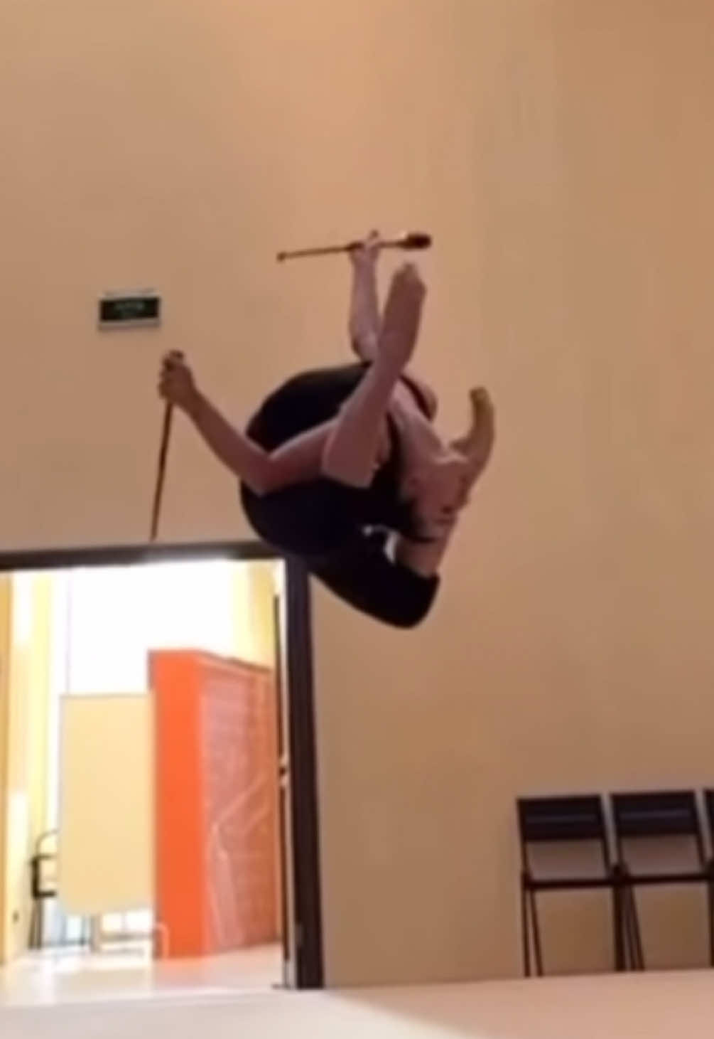 forever favourite rhythmic gymnastics jump 😍 #художественнаягимнастика #gymnastics #rhythmicgymnastics #гимнастика #gymnastiquerythmique #gymnastique #ginnasticaritmica #ginnastica #художественагимнастика 