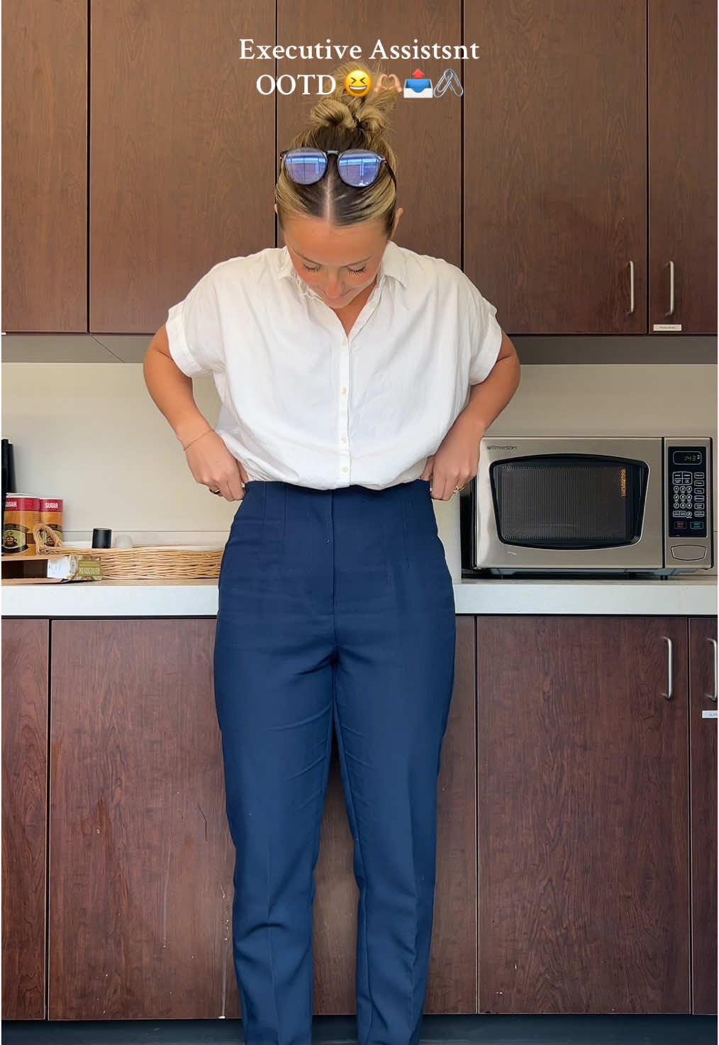 What I wore today! Comfy 👏🏼 Sophisticated 👏🏼 #officelife #ootdfashion #outfit #outfitinspo #outfits #outfitinspo #outfitideas #girl #trending #OOTD @abercrombie @madewell #CapCut 