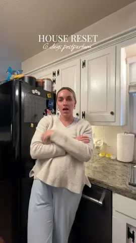 Truly only able to do this because I didn’t tear OR have a C Section! Very lucky 💖 #fyp #foryoupage #postpartum #MomsofTikTok #CleanTok #housereset #cleaningmotivation #satisfyingvideo 