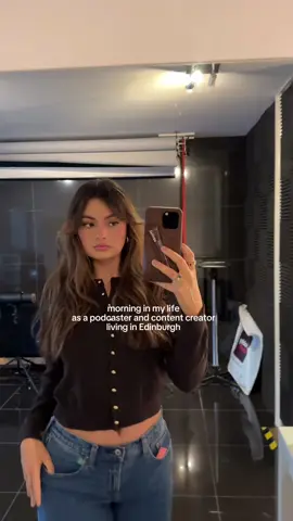 morning in my life as a professional chatterbox 🎙️💅🏼