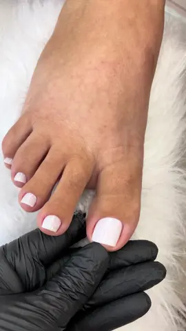 Eu amooo um pézinho bem cuidado 😮‍💨 #pedicure #manicure #rells #reels #unhaslindas #unhasmaravilhosas #nail #unhasdasemana 
