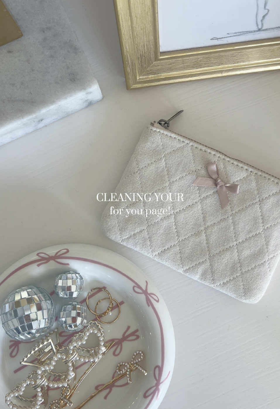 cleaning your for you page !! 🤍 #preppylifestyle #preppytok #cleangirl #cleangirlaesthetic #preppyfyp #pinterestaesthetic #pinterest #grwmroutine #grwmroutine #vlogtok #afternoonroutine #afternoonvlog 