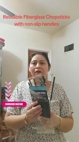 #foryoupage #5 Pairs Premium# Reusable Fiberglass#Chopsticks # Non-Slip Handles#Diswasher Safe#9 .5 Inch Black#Silver #fypシtiktokshop #@Pragya_Sharma07(kanchi)💚🦋 