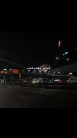 siapa orangnya ini ??