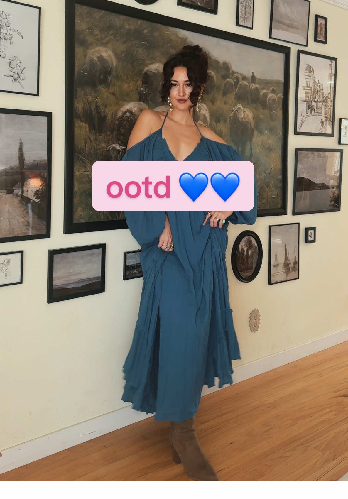 #OOTD for dinner tonight!! it’s 74 degrees here and i found my DREAM @Free People dress on @Depop! i’m literally obsessed with how romantic it is 🌹💘#tallgirlfriendly #tallgirlfashion #tallgirl #size8fashion #ootds #maxidress #freepeople #suedeboots #freepeoplemaxidress 