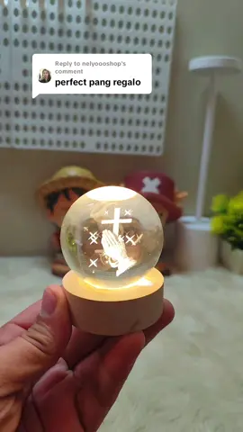 Replying to @nelyoooshop perfect pang gift, souvenir ganda. Crystal Ball Night Light ✨🙌🌟 #crystalball #fyp #light #lightroom #crystalballsnightlight #lamp 