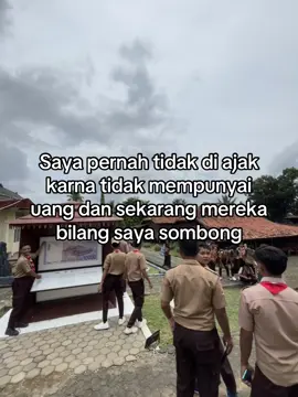 #fyp #fypシ #trending #fotolive #katakata #katakatahalustapinusuk #katakatanyindir #rumahduit10k 