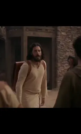 A vida do cristão é baseada em ações, no caminho reto e direto, e não em frases.  Ser cristão é ter uma vida moldada pelo Espírito Santo, é reconhecer os próprios erros e pedir perdão.  Ser cristão é ter uma vida totalmente transformada por Cristo, ter uma vida moldada pelo Espírito Santo.       É negar a si mesmo, se desconectar do mundo e se conectar com Cristo é reconhecer seu próprio erro e pedir perdão. Reflitam. #thechosen  #reflexão  #mudancadevida  #verdadeirosadoradores  #cristocentrico 