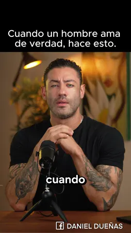 Cuando un hombre ama de verdad se nota.  #Frases #motivación #personal #honestidad #hombresdevalor #mujeresdevalor #amor