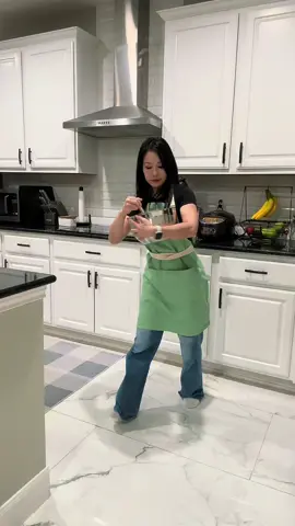 Kendrick move while baking #kendrick #dance #baker #baking #dancingmom 