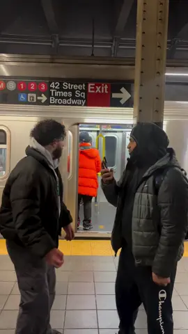 NAH WHAT 🤣🤣🤣🤣 #giddyleftytv #trending #explore #comedy #funny #foryou #viral #reels #waterballoon #pranks #prankster #wow #nyc #train #noway
