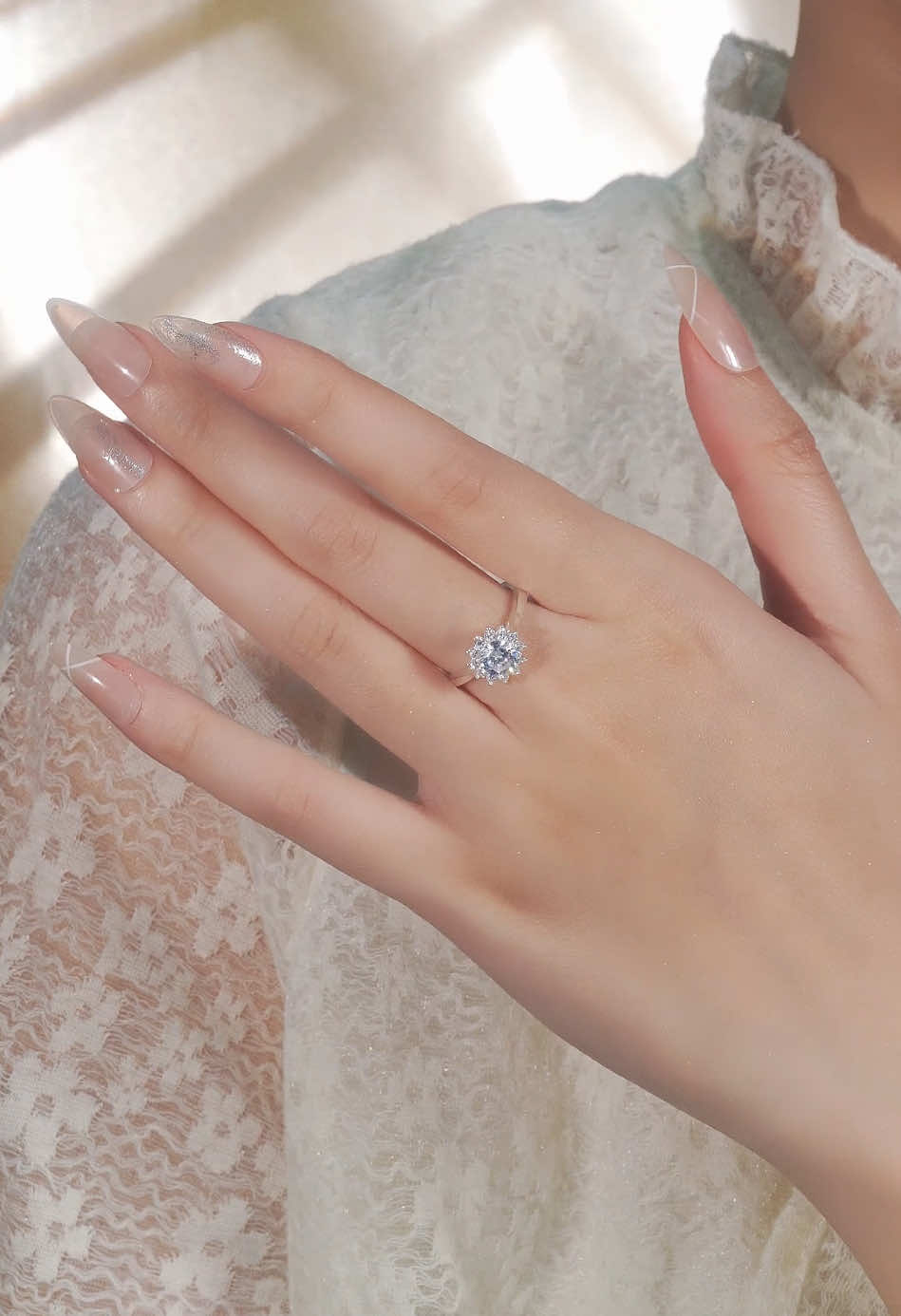 Nhẫn bạc xinh cùng nàng toả sáng🥰🥰 #lactaybactlee #tleejewelry #daychuyenbactlee #khuyentaibactlee #trangsuc #trangsucbac #nhanbactlee 