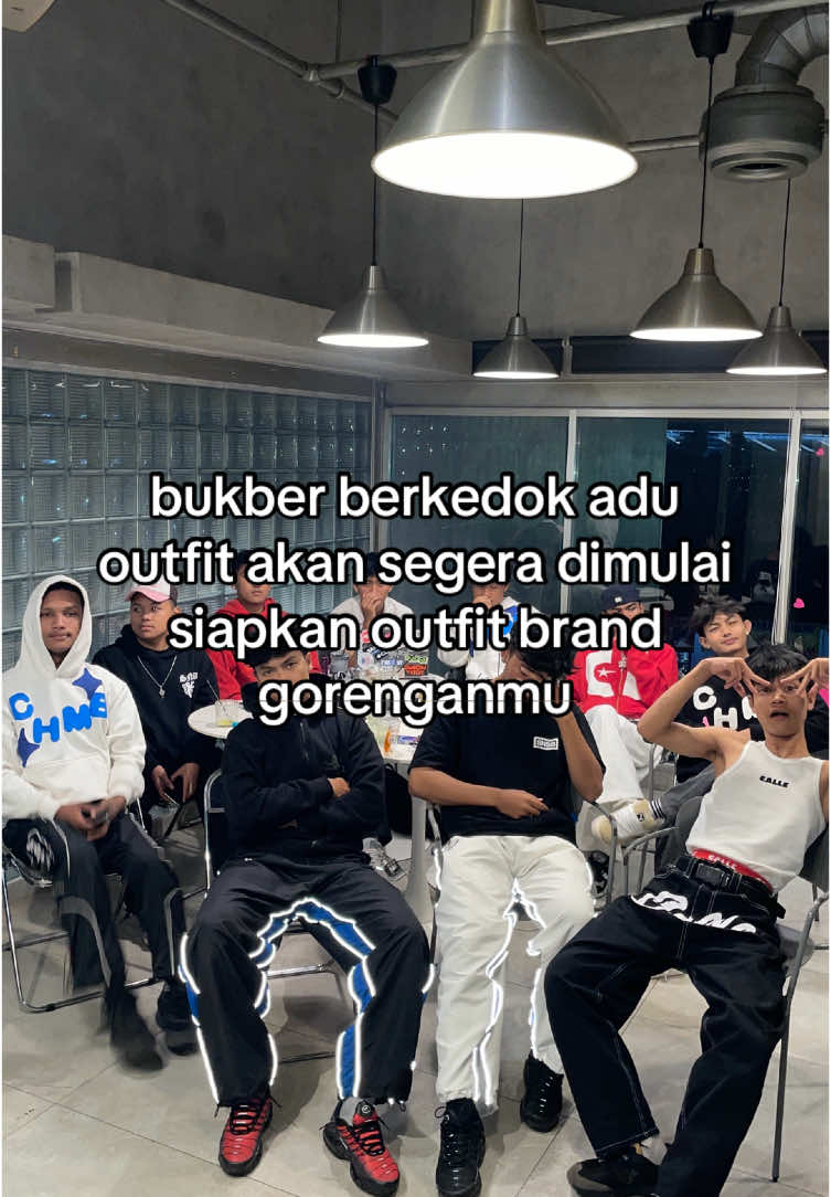 nyari outfit keren? cek ke ig: @hunterstarr_ #hunterstarr_ #brandlokal #calle #cdl #snsb #chmb #rucas #telepatiche #praedae #style #xybca #fyp 