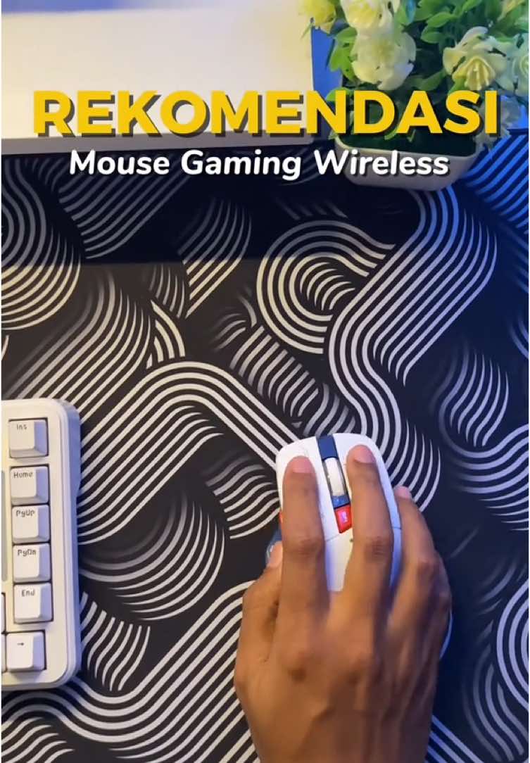 Emang Boleh Mousenya Semurah Ini? 🤑 @MOFII.ID  Mouse Gaming Wireless Mofii Cocok buat kamu yang lagi cari mouse budget tapi tetep keren! MOUSE WIRELESS MOFII - Desain Ergonomic - Baterai 400 mAh - Silent Click  - Charging Port - Fast Charging  - Tombol DPI - Berat 90 gram . . #review #techreview #gaming #setupgaming #gaminggear #gamingshop #gaminghouse #Tech #techtok #techno #setupminimalist #rgb #setuprgb #gaming #cuantanpabatas #techtrend #pcsetup #aesthetic #desktour #deskmat #desksetup #deskdecor #deskgoals #desk #mouse #mousegaming #mousemofii #mofii #mousegamer 