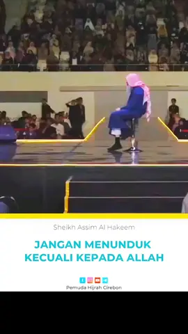 #bismillah  Dari prdebatan ini kalian ambil hikmah nya, yg positif silahkn diambil yg buruk buang jauh jauh.pro kontra sdh biasa ntar yg bkn Islam akn brtepuk tangan melihat kalian brdebat.tlong kendalikan emosi.  Sekarang kalian ini adik adik, kakak kakak,jgn brdebat lg.saat ini fokus puasa tingkatkn ibadah.kalian semua sdh memaparkan dg jelas lugas khas anak muda yg Islami yg penuh ghiroh ngejar ilmu agama. Kalian semua pintar bisa mngendalikan kecerdasn emosi ayo belajar bersikap Bijak .