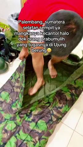 Udah paling bener dapet dekat malah diajak merantau ke ujung berung🤭 mana yg biasa dnger lajulah jadinya sok, biasa denger enam ini jadi genap, biasa denger suara kaya ngajak berantem skrg dnger seakan diri budek sangkin halusny😁 #fyp #persit #tniad #istriabdinegara #tnipolri #trend #fyppppppppppppppppppppppp #pasanganabdinegara 