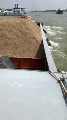 Quá chạy sà Lan chạy như vỏ lãi 😂🤣