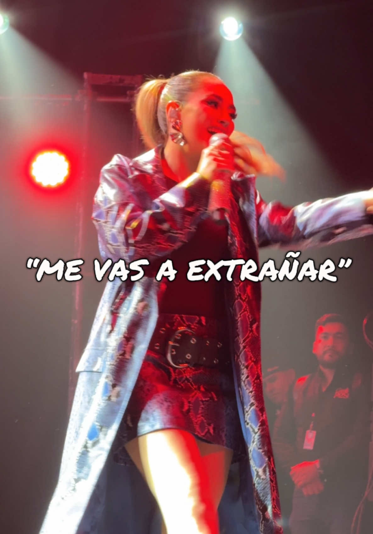 “ME VAS A EXTRAÑAR” - @Carolina Ross 